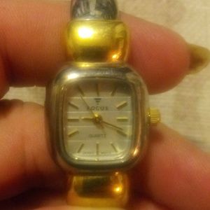 Vintage gold and silver tone Focus ladies watch